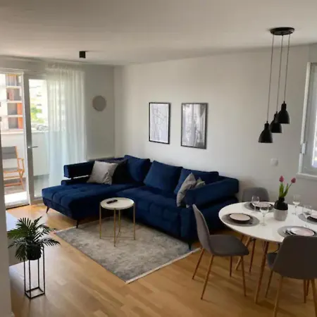 Francesca * 扎达尔