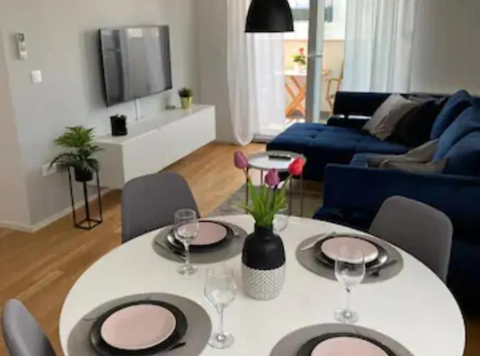 شقة Francesca زادار