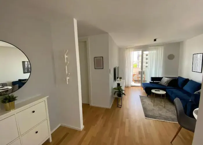 Francesca Apartman *